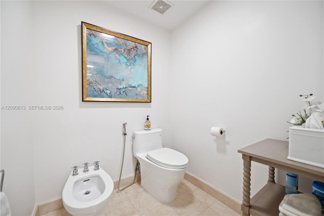 En Venta: $1,689,000 (2 camas, 2 baños, 1900 Pies cuadrados)