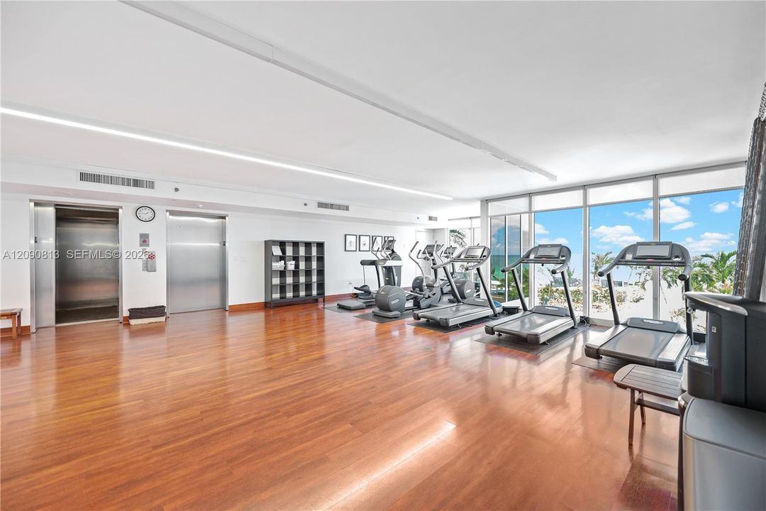 En Venta: $1,689,000 (2 camas, 2 baños, 1900 Pies cuadrados)