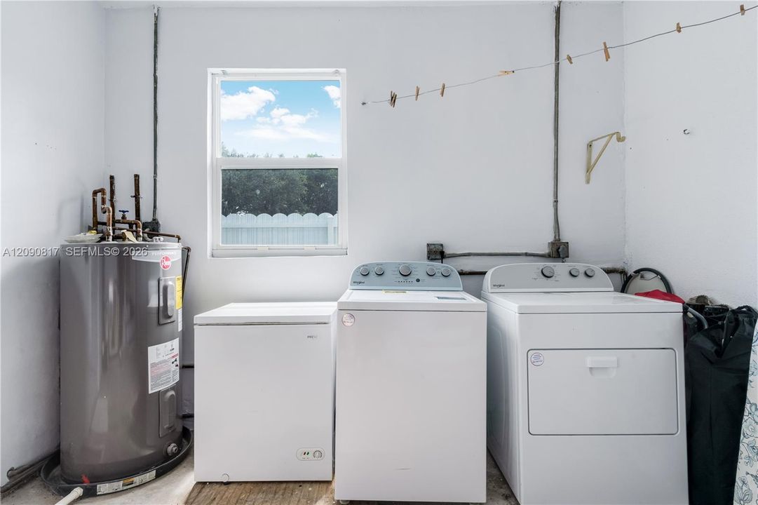 For Rent: $3,100 (3 beds, 2 baths, 1565 Square Feet)