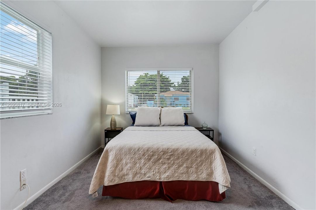 For Rent: $3,100 (3 beds, 2 baths, 1565 Square Feet)