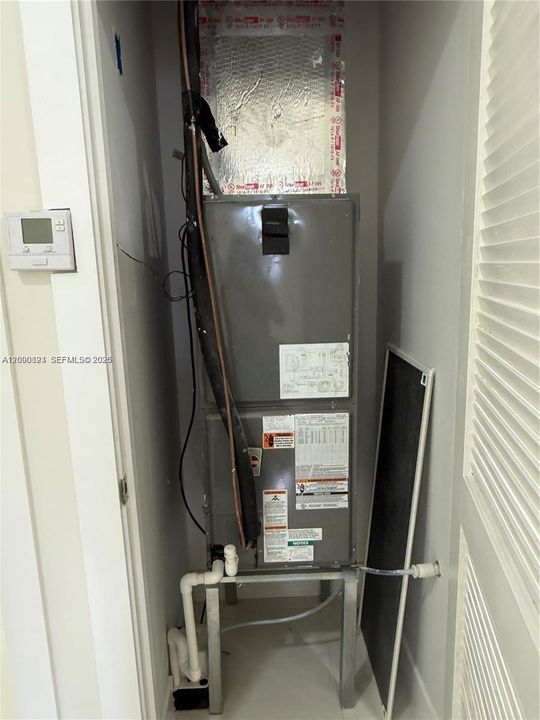For Rent: $2,100 (2 beds, 1 baths, 1536 Square Feet)