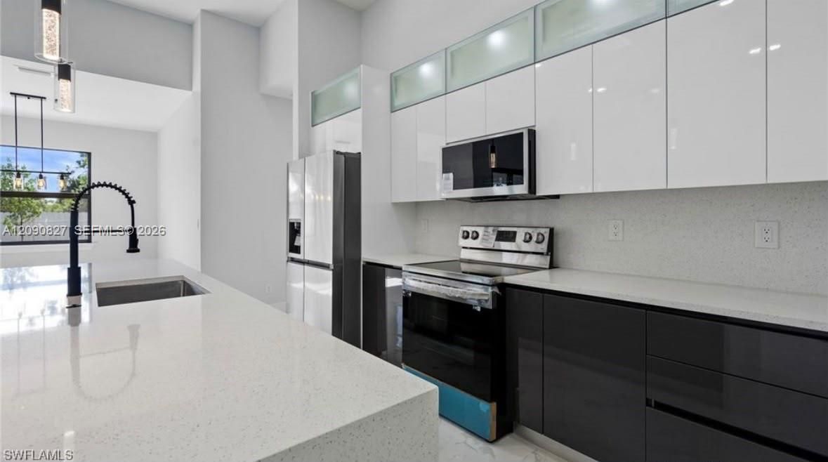 En Venta: $629,000 (3 camas, 2 baños, 0 Pies cuadrados)
