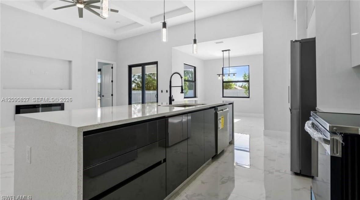 En Venta: $629,000 (3 camas, 2 baños, 0 Pies cuadrados)