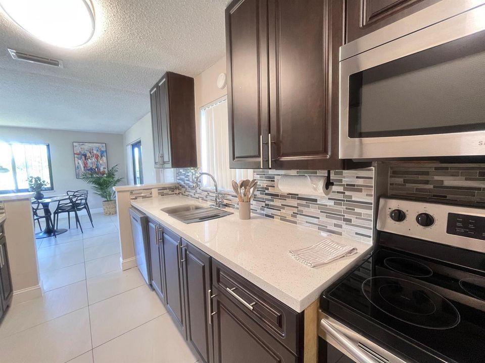6499 Kitchen