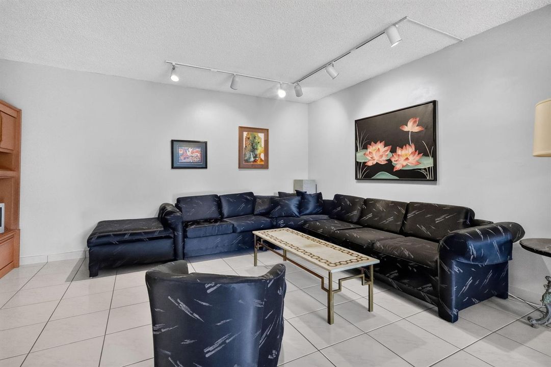 10-web-or-mls-8H3A2377