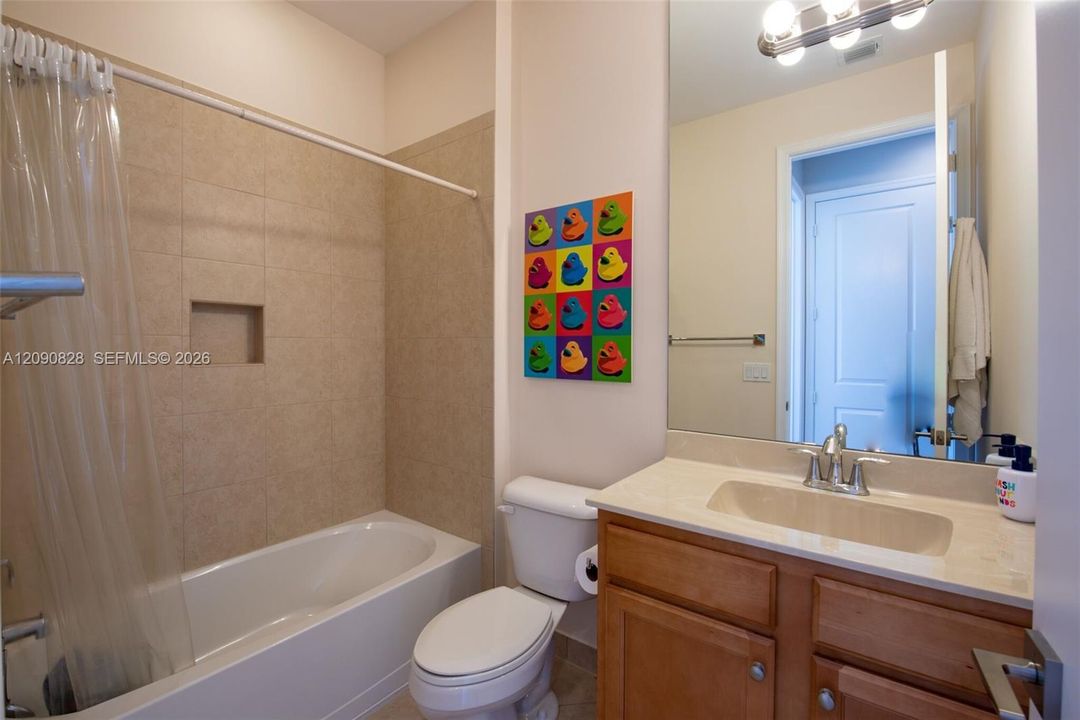 For Rent: $4,300 (4 beds, 3 baths, 1895 Square Feet)