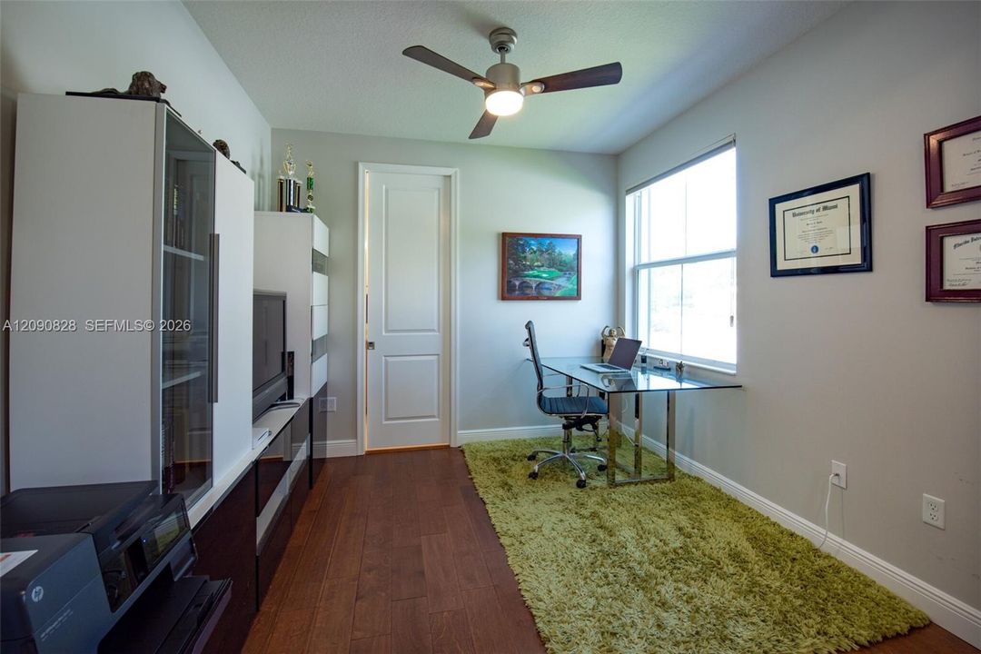For Rent: $4,300 (4 beds, 3 baths, 1895 Square Feet)