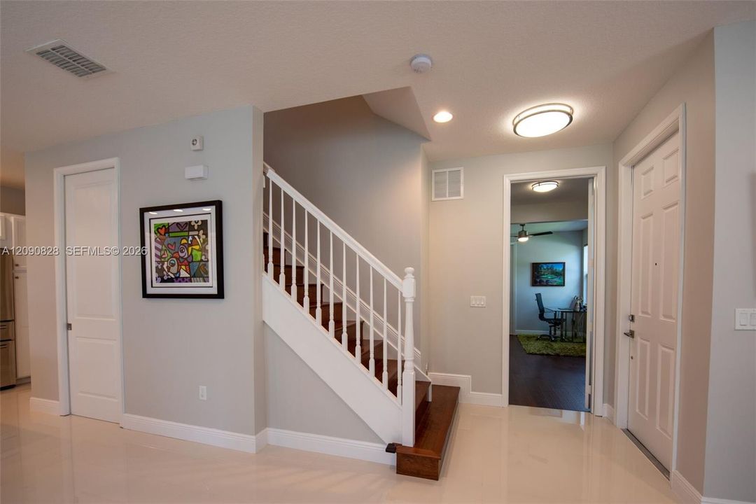 For Rent: $4,300 (4 beds, 3 baths, 1895 Square Feet)