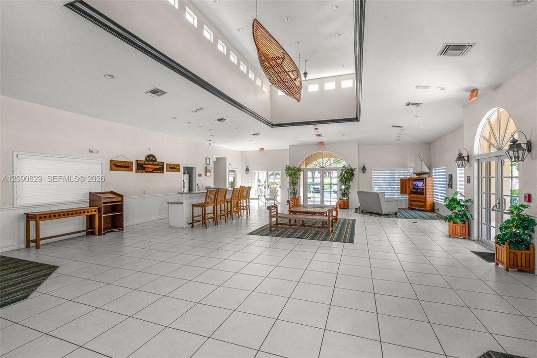 En Venta: $659,900 (4 camas, 2 baños, 1526 Pies cuadrados)