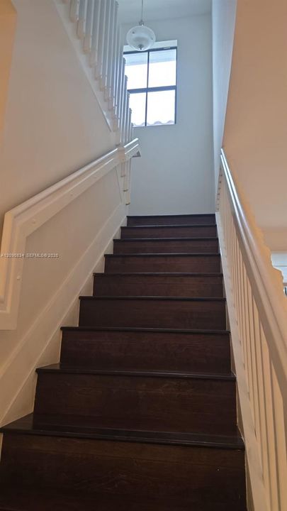 For Rent: $6,500 (5 beds, 4 baths, 3205 Square Feet)