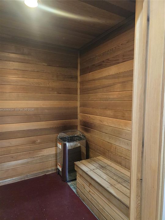 For Rent: $6,500 (5 beds, 4 baths, 3205 Square Feet)