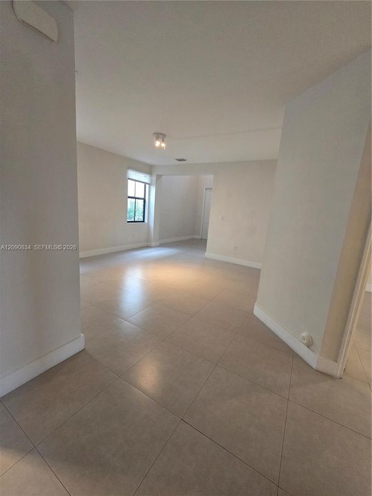 For Rent: $6,500 (5 beds, 4 baths, 3205 Square Feet)