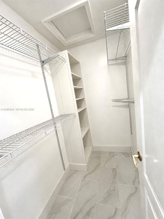 В аренду: $4,450 (4 спален, 2 ванн, 1978 Квадратных фут)