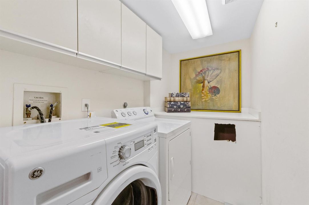 20 Laundry room 01