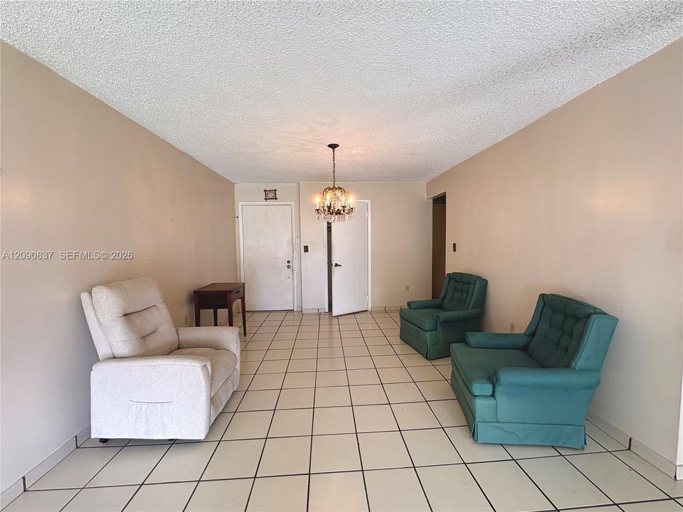 En Venta: $230,000 (1 camas, 1 baños, 838 Pies cuadrados)