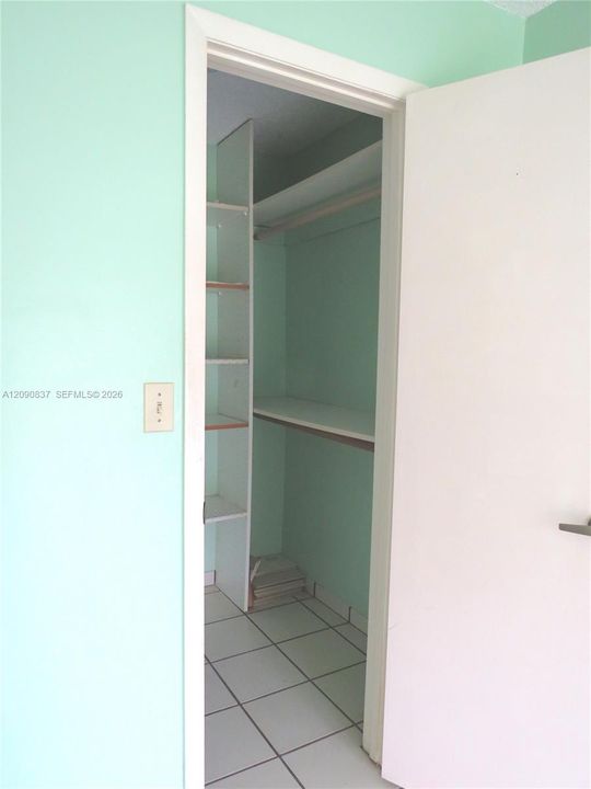 En Venta: $230,000 (1 camas, 1 baños, 838 Pies cuadrados)