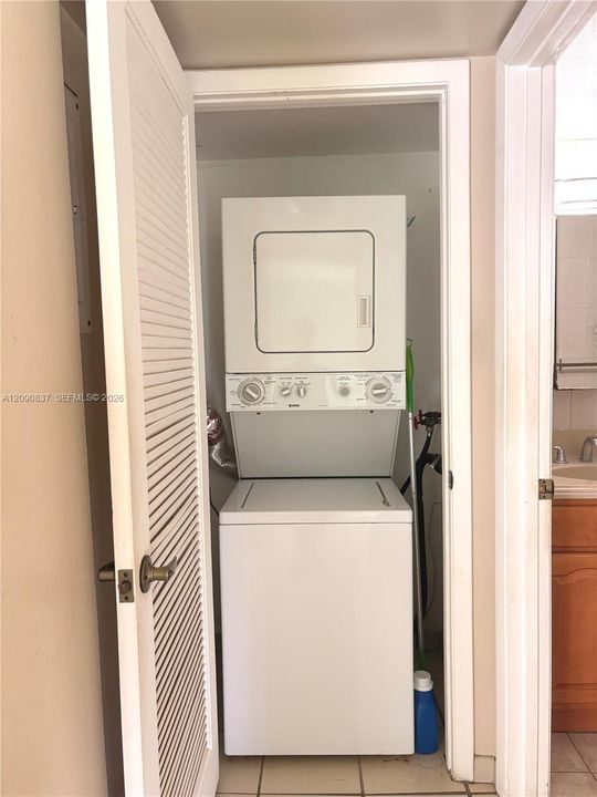 En Venta: $230,000 (1 camas, 1 baños, 838 Pies cuadrados)
