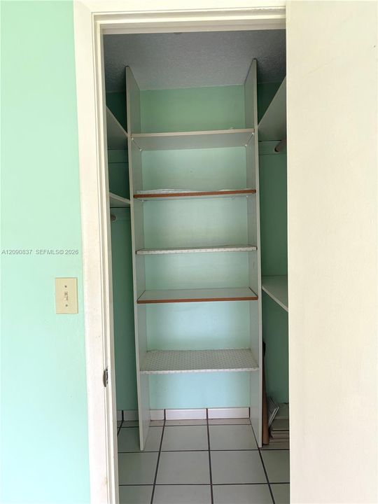 En Venta: $230,000 (1 camas, 1 baños, 838 Pies cuadrados)