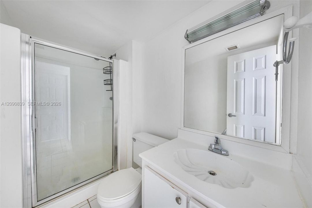 For Rent: $2,500 (2 beds, 2 baths, 904 Square Feet)