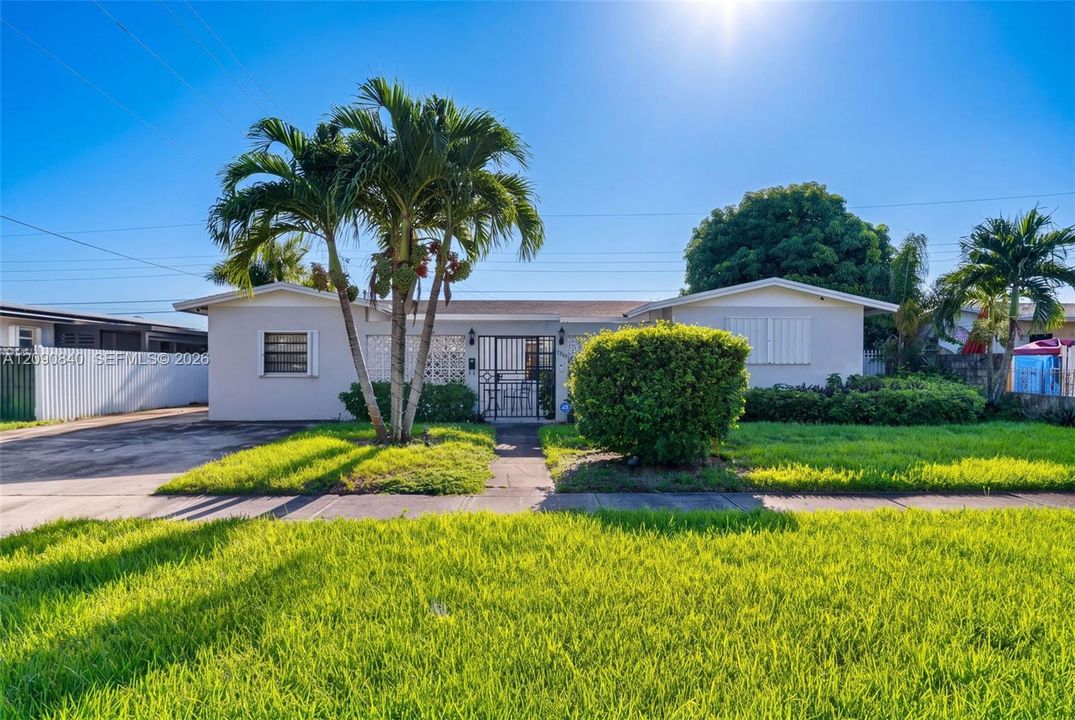 En Venta: $580,000 (3 camas, 2 baños, 1595 Pies cuadrados)