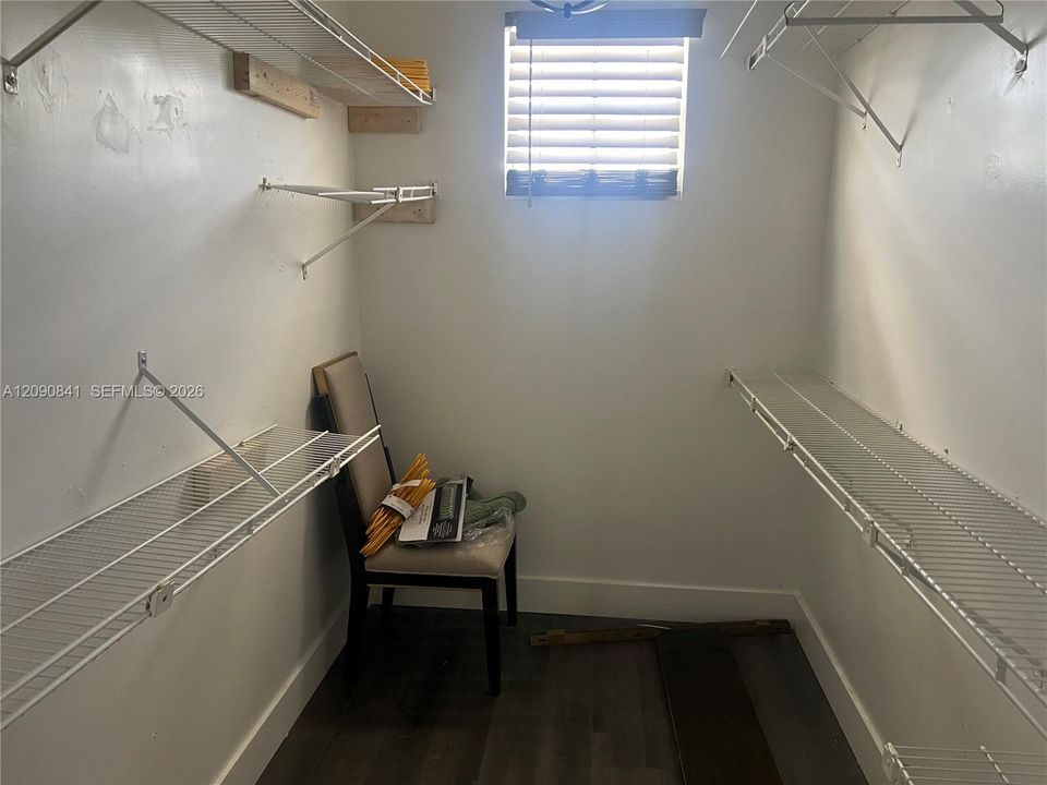 En Venta: $415,000 (3 camas, 2 baños, 1415 Pies cuadrados)
