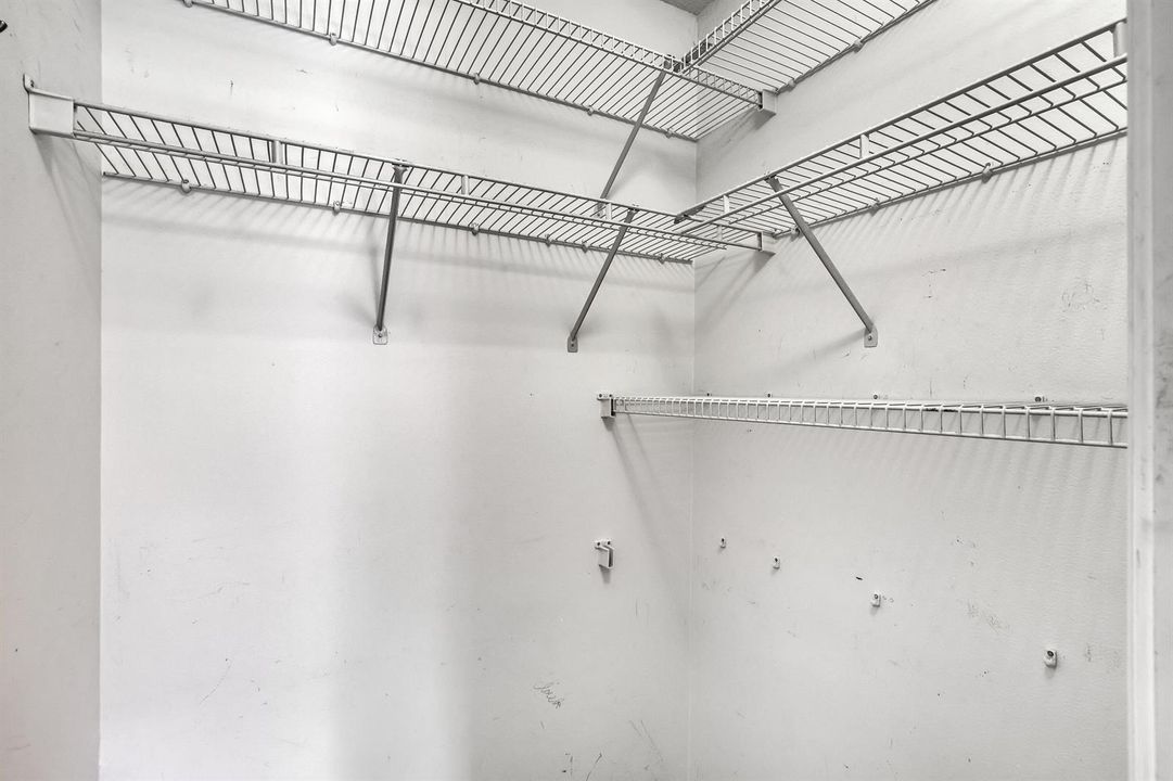 walk in closet
