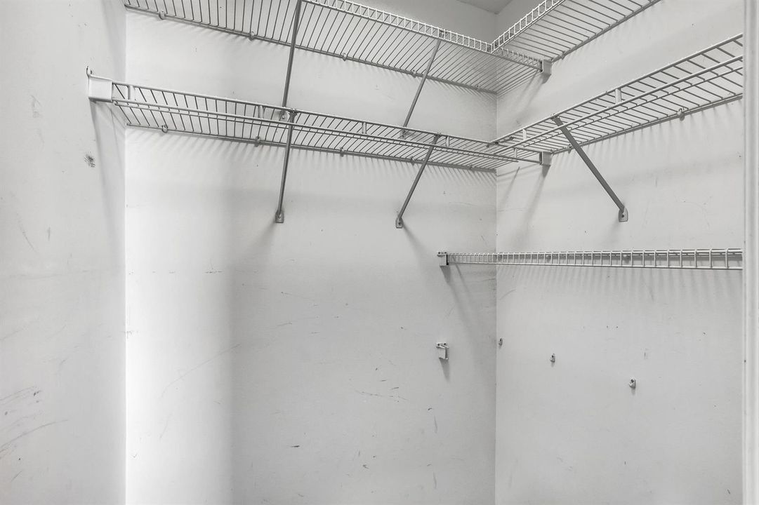 walk in closet