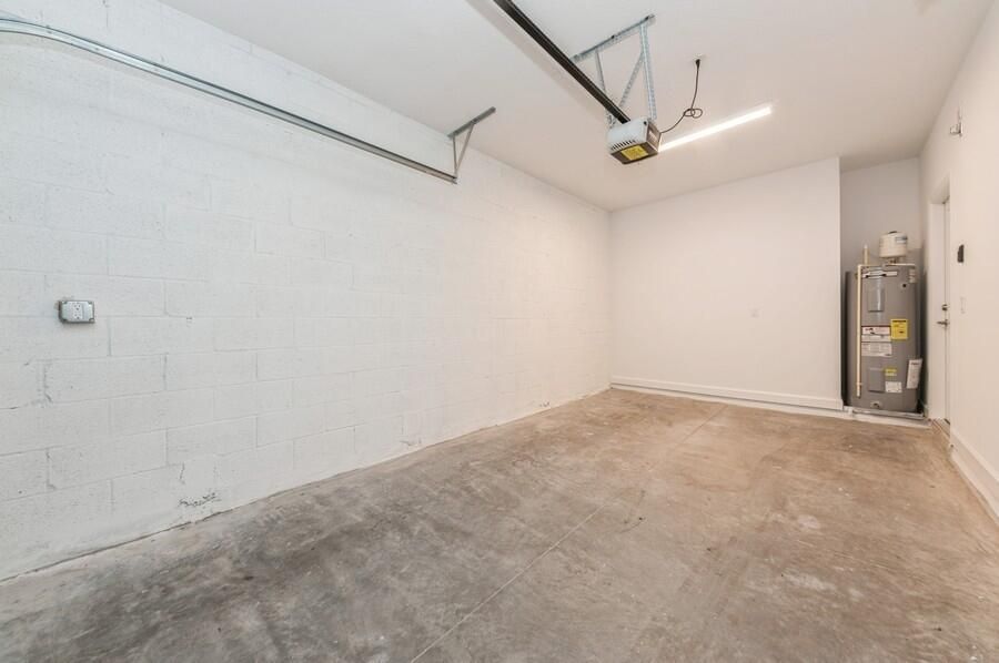 24_4547HollisterAve_35_Garage_Small