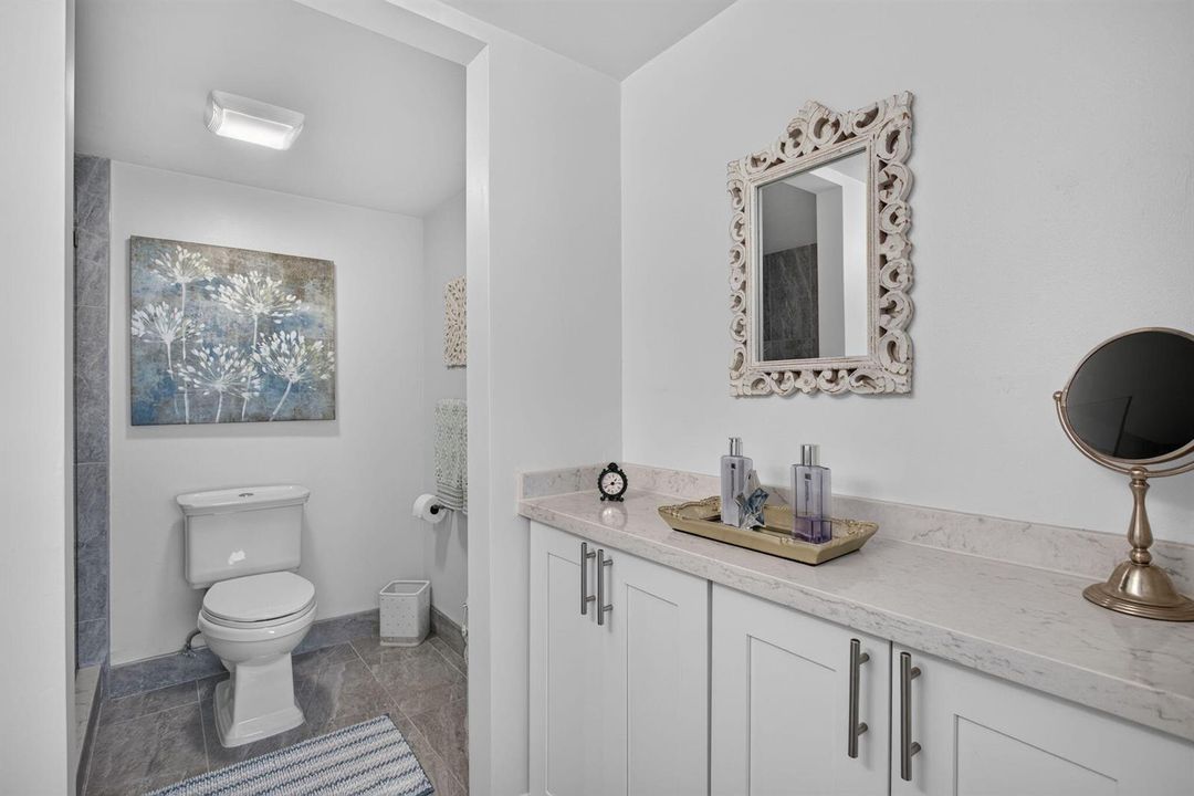 MAIN BATHROOM