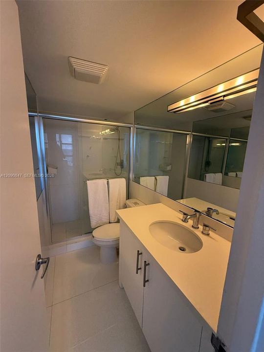For Rent: $7,500 (2 beds, 2 baths, 1056 Square Feet)