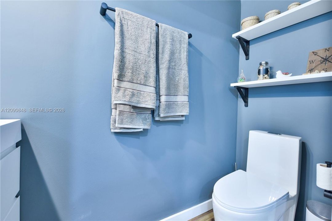 В аренду: $2,850 (2 спален, 2 ванн, 1574 Квадратных фут)
