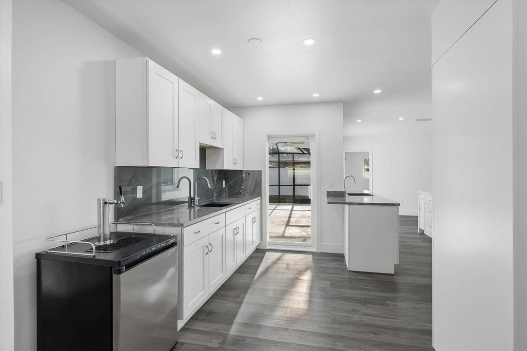 Kitchen Bar Area