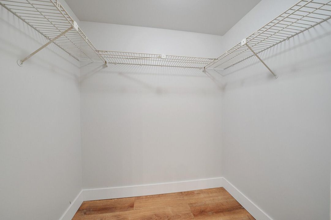 Walk in closet