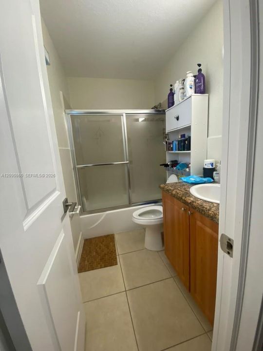 For Sale: $845,000 (4 beds, 3 baths, 1725 Square Feet)