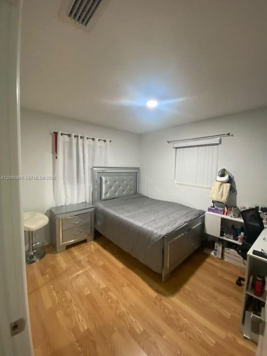 For Sale: $845,000 (4 beds, 3 baths, 1725 Square Feet)