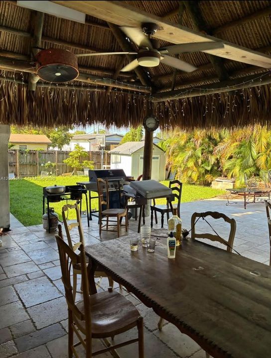 For Sale: $845,000 (4 beds, 3 baths, 1725 Square Feet)