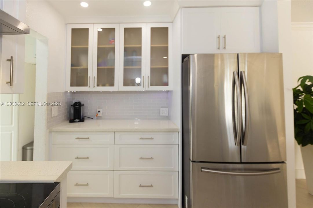 For Sale: $955,000 (4 beds, 3 baths, 2009 Square Feet)