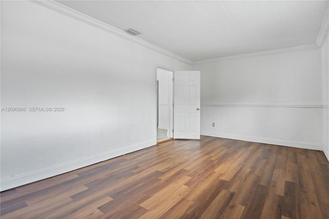 В аренду: $7,500 (7 спален, 4 ванн, 2855 Квадратных фут)