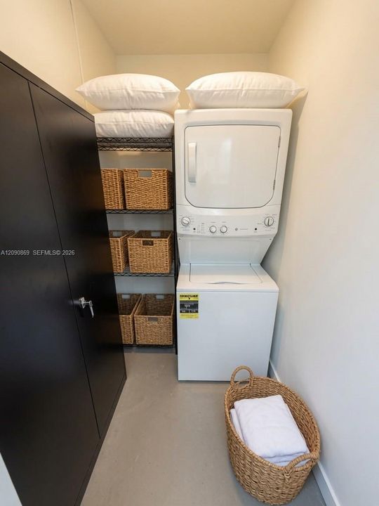 For Rent: $1,799 (1 beds, 1 baths, 520 Square Feet)