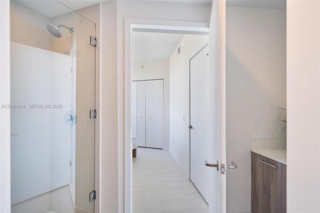 В аренду: $6,000 (3 спален, 2 ванн, 1110 Квадратных фут)