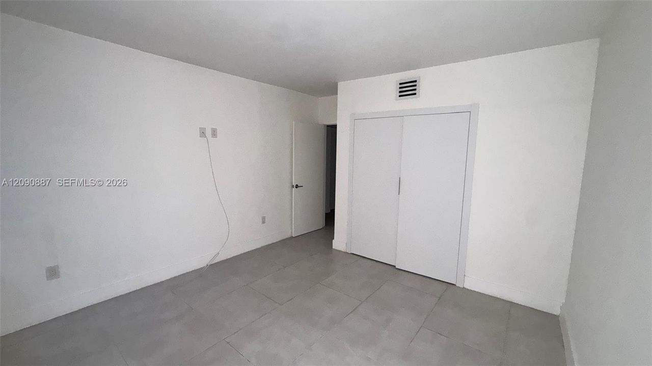 На продажу: $150,875 (3 спален, 2 ванн, 1125 Квадратных фут)