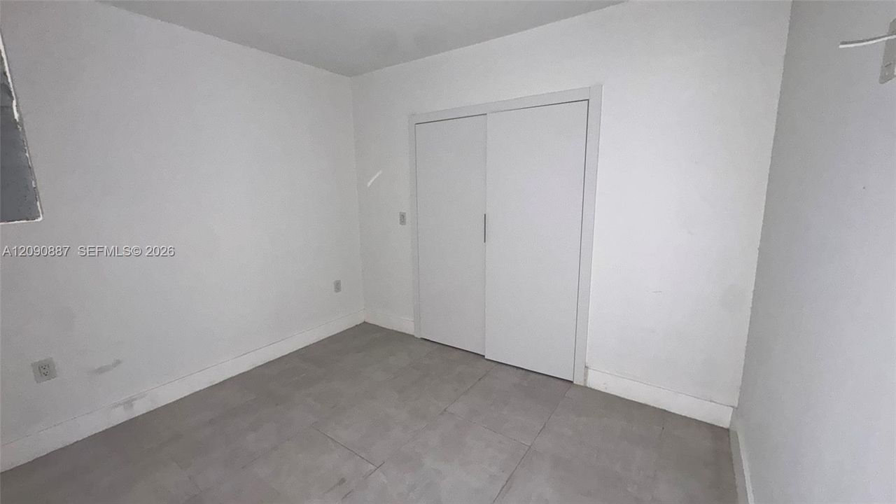 На продажу: $150,875 (3 спален, 2 ванн, 1125 Квадратных фут)