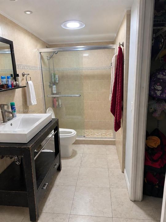 En Renta: $1,600 (1 camas, 1 baños, 717 Pies cuadrados)