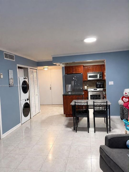 En Renta: $1,600 (1 camas, 1 baños, 717 Pies cuadrados)