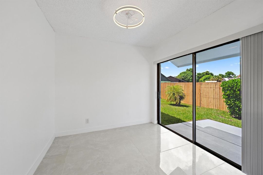 1633 Woods Bend Rd-9