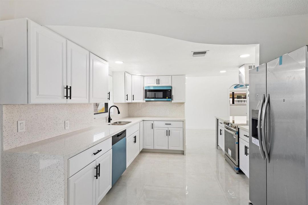 1633 Woods Bend Rd-10