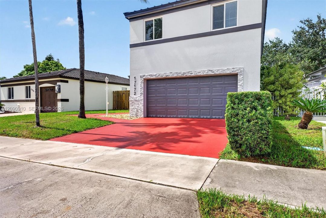 For Rent: $3,500 (3 beds, 2 baths, 1593 Square Feet)