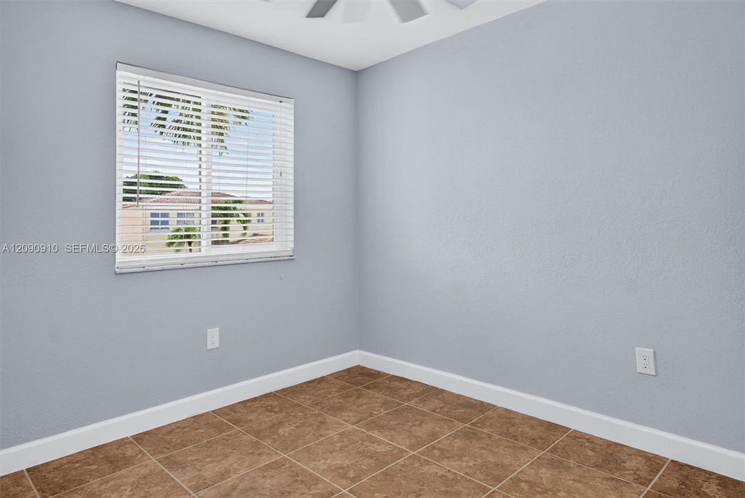 For Rent: $3,500 (3 beds, 2 baths, 1593 Square Feet)
