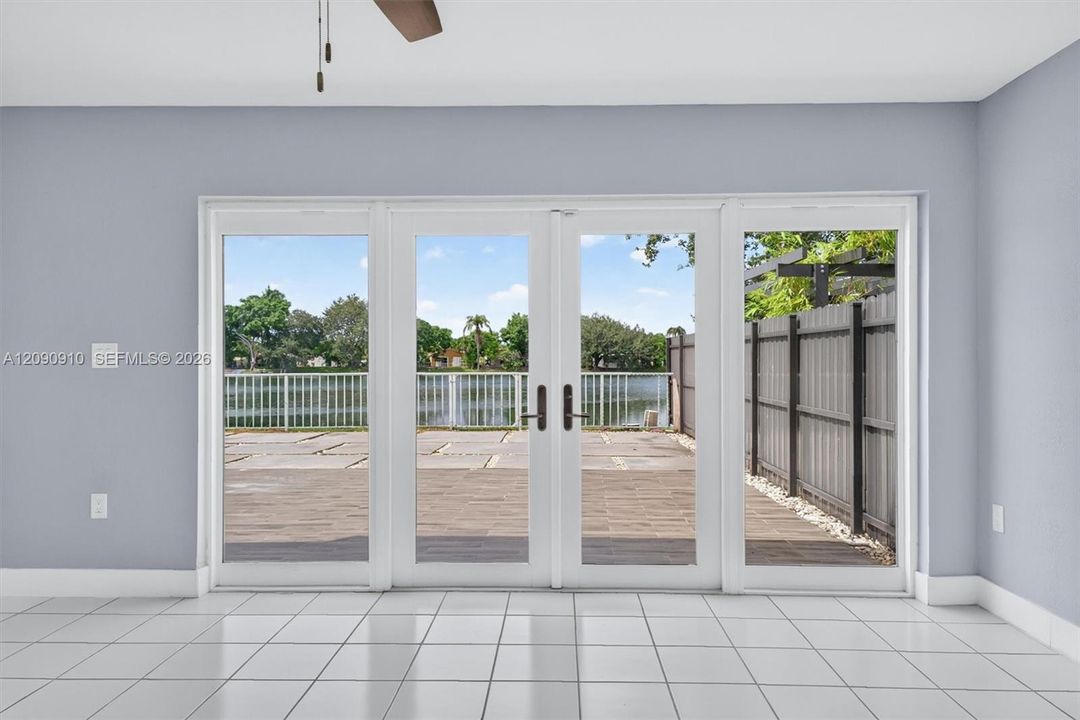 For Rent: $3,500 (3 beds, 2 baths, 1593 Square Feet)