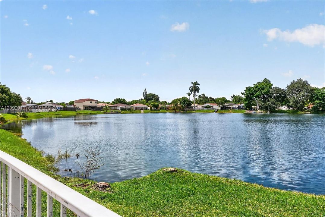 For Rent: $3,500 (3 beds, 2 baths, 1593 Square Feet)
